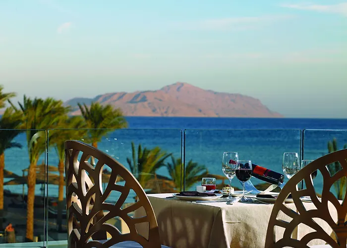 Курортный комплекс Coral Sea Imperial "coral Sea Sensatori" 5*
